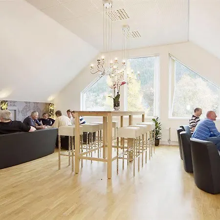 Bardshaug Herregard Hotell 4*